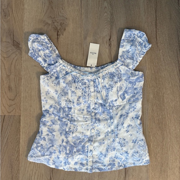 Hollister Light Blue and White Floral Blouse - Picture 1 of 5